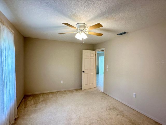 5024 SOUTHERN PINE CIRCLE, Venice, FL 34293