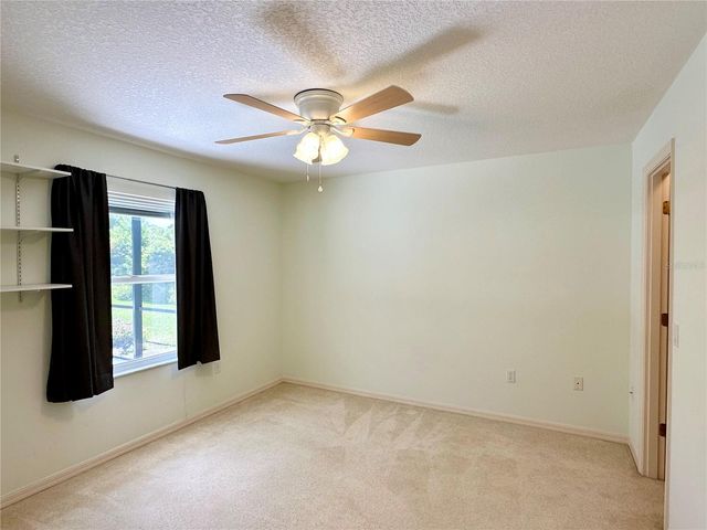 5024 SOUTHERN PINE CIRCLE, Venice, FL 34293