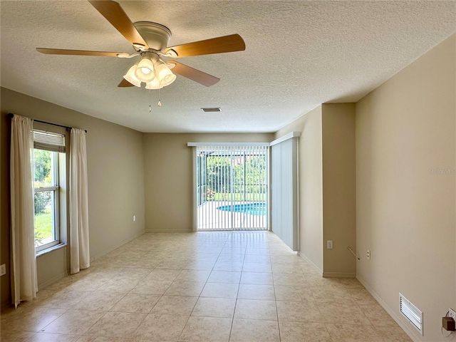 5024 SOUTHERN PINE CIRCLE, Venice, FL 34293