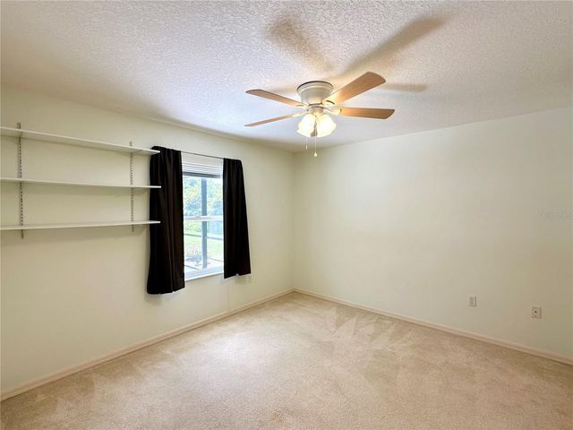 5024 SOUTHERN PINE CIRCLE, Venice, FL 34293