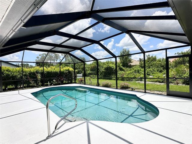 5024 SOUTHERN PINE CIRCLE, Venice, FL 34293