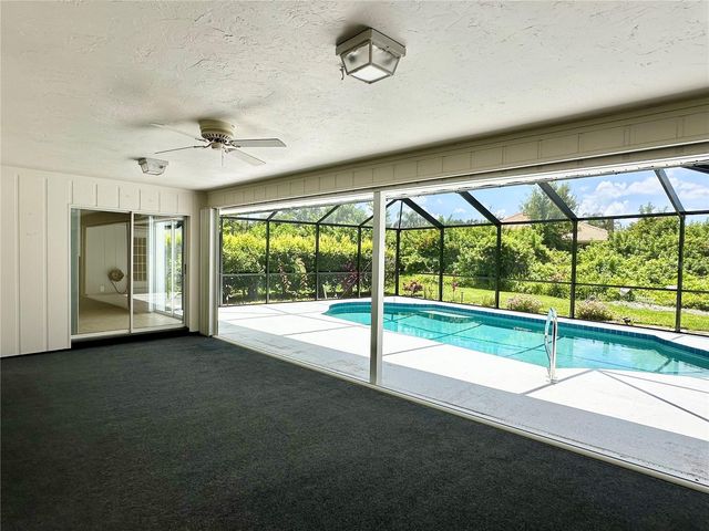 5024 SOUTHERN PINE CIRCLE, Venice, FL 34293
