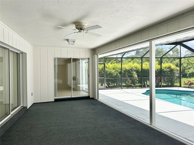 5024 SOUTHERN PINE CIRCLE, Venice, FL 34293