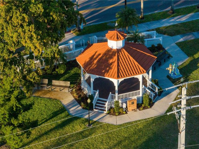 5024 SOUTHERN PINE CIRCLE, Venice, FL 34293