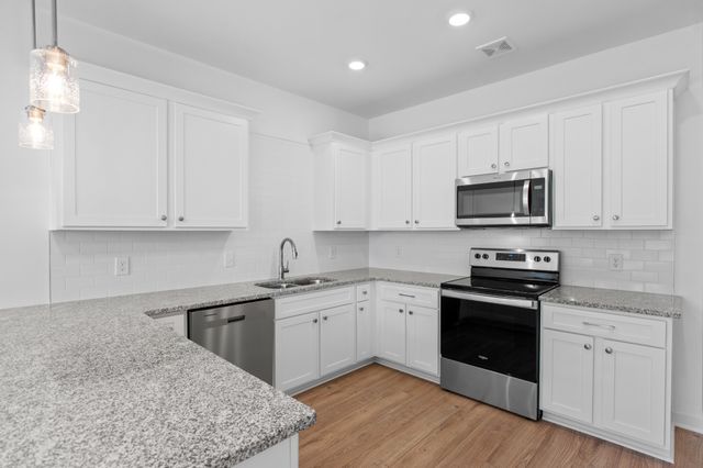 1170 S Dickerson Rd Unit 20, Goodlettsville, TN 37072