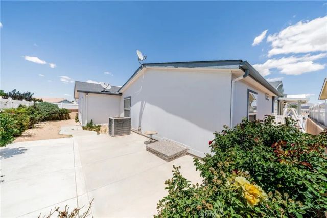 22241 Nisqually East 49, Apple Valley, CA 92308