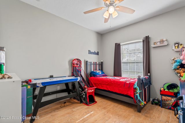 146 Deauville Avenue NE, Palm Bay, FL 32907