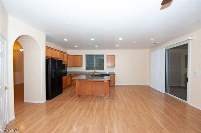 11768 Del Sur Avenue, Las Vegas, NV 89138