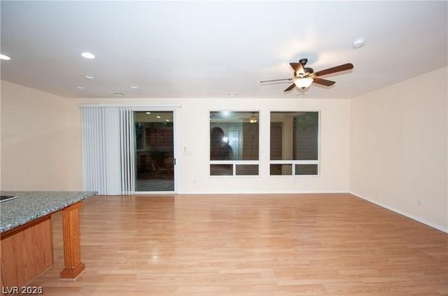 11768 Del Sur Avenue, Las Vegas, NV 89138