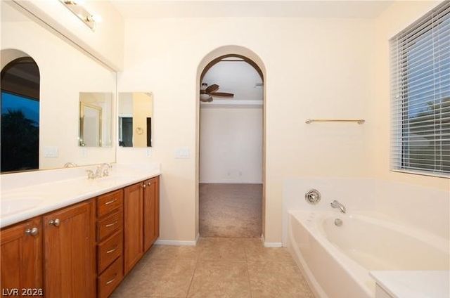 11768 Del Sur Avenue, Las Vegas, NV 89138