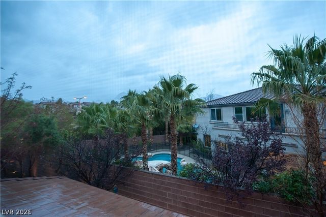 11768 Del Sur Avenue, Las Vegas, NV 89138