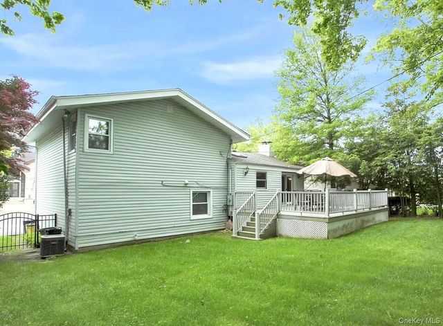 287 Birchwood Park Drive, Jericho, NY 11753