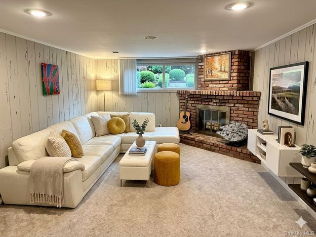 287 Birchwood Park Drive, Jericho, NY 11753