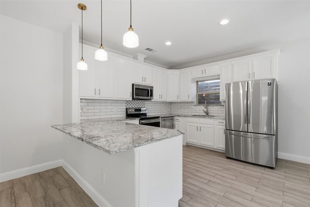 2617 Ripple Road, Dallas, TX 75241