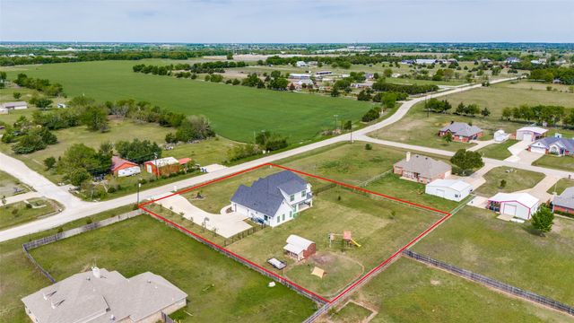 2255 County Road 377, Van Alstyne, TX 75495