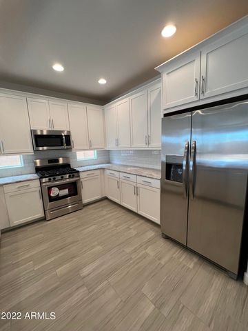 16399 W CHARLOTTE Drive, Surprise, AZ 85387