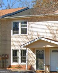 213 Woodcrest Circle APT E, Warner Robins, GA 31093