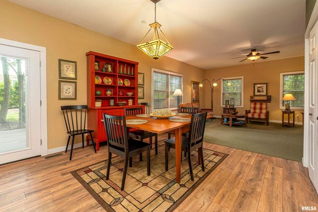 1127 Cedar Ridge Lane, Carbondale, IL 62901