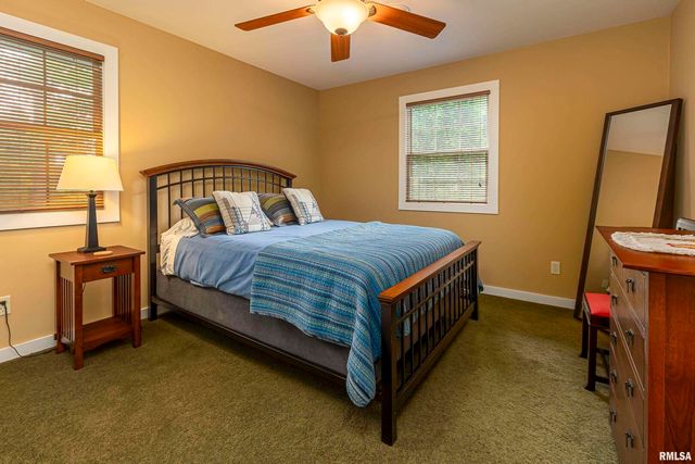 1127 Cedar Ridge Lane, Carbondale, IL 62901