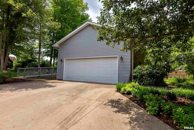 1127 Cedar Ridge Lane, Carbondale, IL 62901