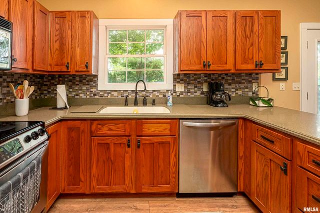 1127 Cedar Ridge Lane, Carbondale, IL 62901