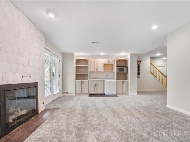 9873 Kittywood Drive, Colerain Twp, OH 45252