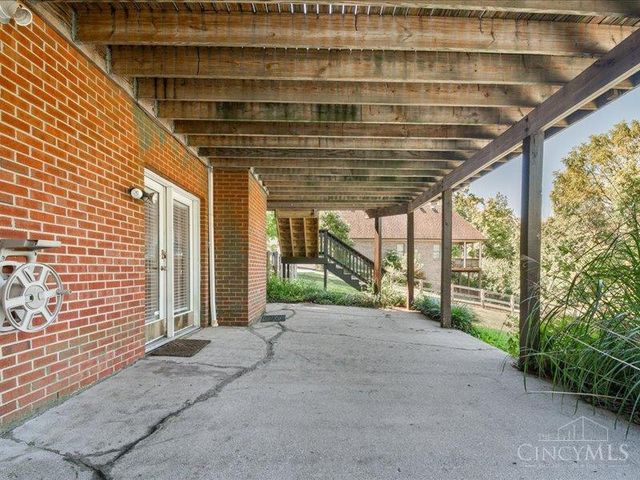 9873 Kittywood Drive, Colerain Twp, OH 45252