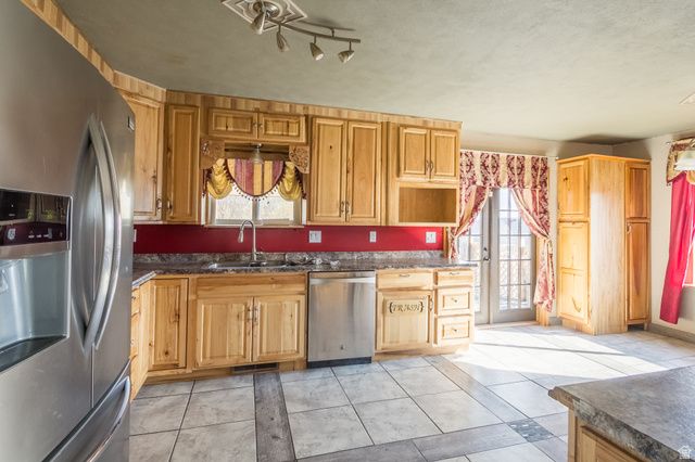 4558 W VALLEY DR, Maeser, UT 84078