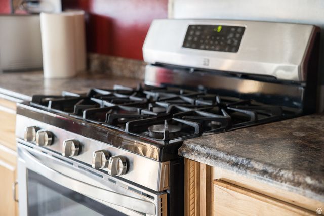 4558 W VALLEY DR, Maeser, UT 84078