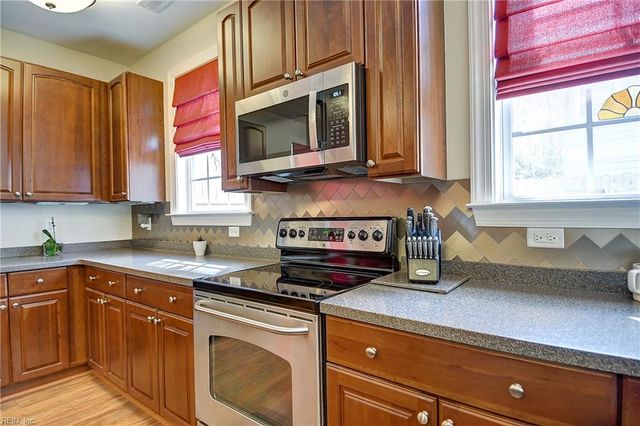 5217 Norwell LN, Virginia Beach, VA 23455