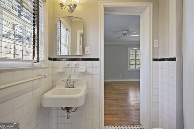 849 Kipling Drive NW, Atlanta, GA 30318