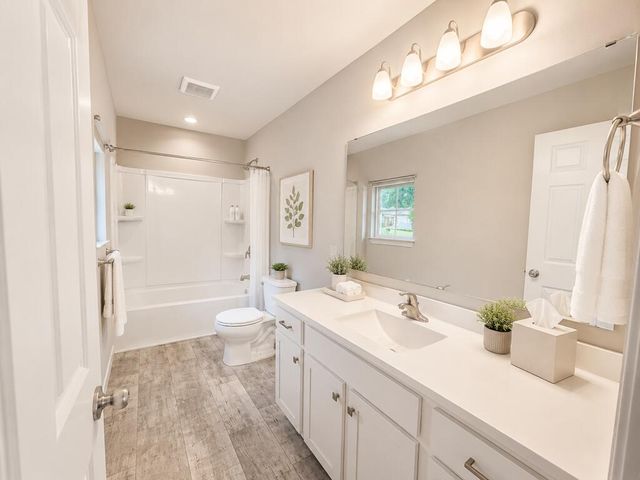5135 N Morgan Lane Se, Caledonia Twp, MI 49316