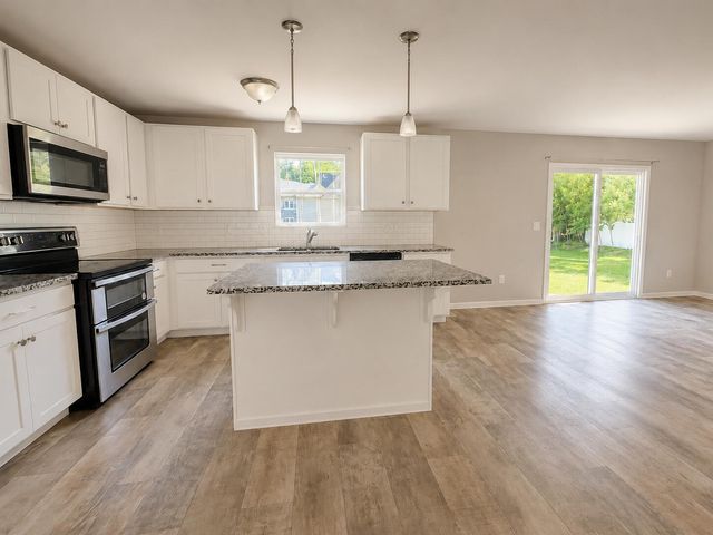 5135 N Morgan Lane Se, Caledonia Twp, MI 49316