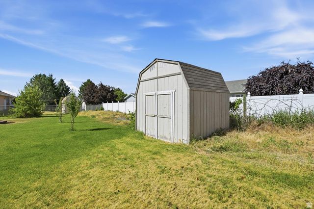875 S 1200 E, Preston, ID 83263