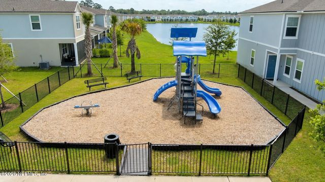 92 SEAPORT BREEZE Road, St. Johns, FL 32095