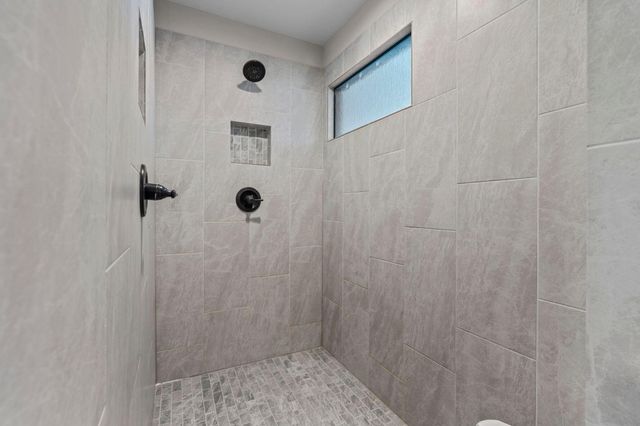 1858 Laramee Lane, Centerville, MN 55038