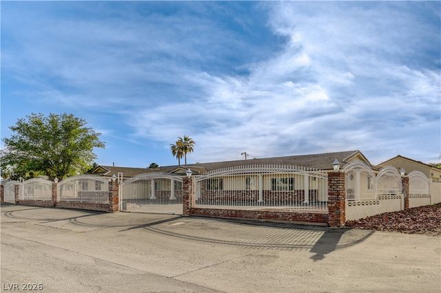 3015 El Camino Road, Las Vegas, NV 89146