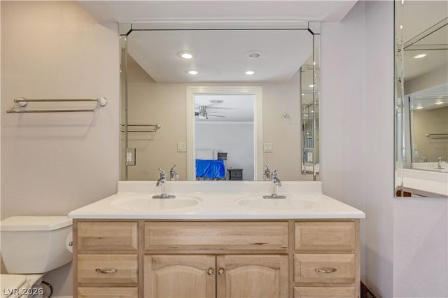 3015 El Camino Road, Las Vegas, NV 89146