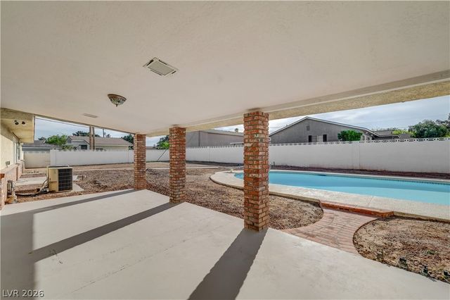 3015 El Camino Road, Las Vegas, NV 89146