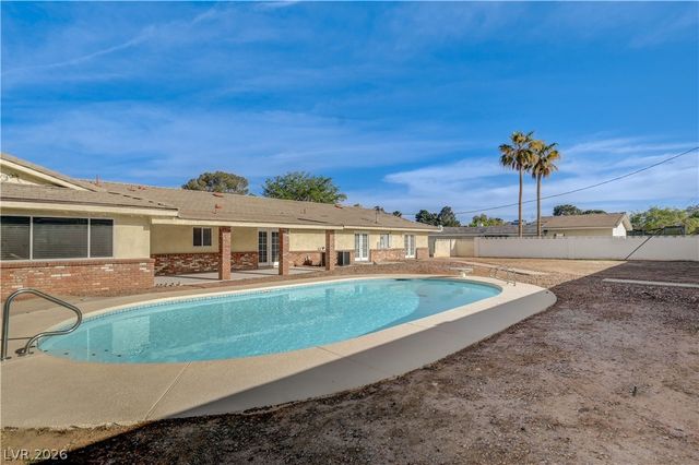 3015 El Camino Road, Las Vegas, NV 89146