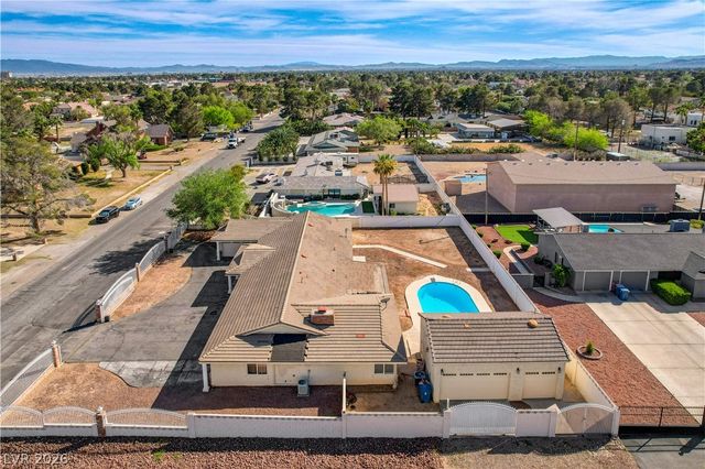 3015 El Camino Road, Las Vegas, NV 89146