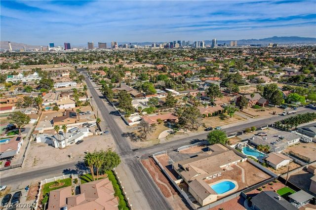 3015 El Camino Road, Las Vegas, NV 89146