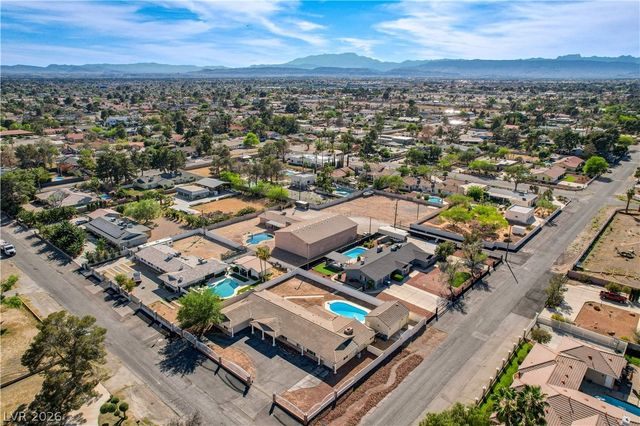 3015 El Camino Road, Las Vegas, NV 89146