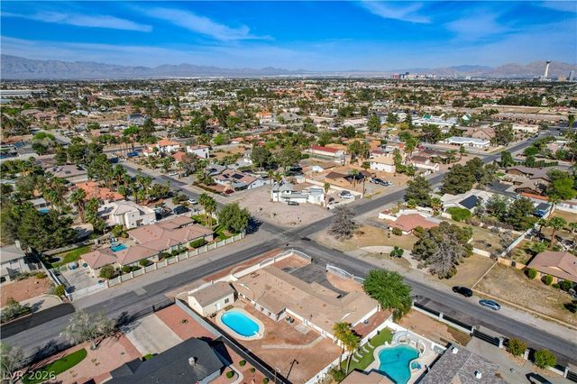 3015 El Camino Road, Las Vegas, NV 89146