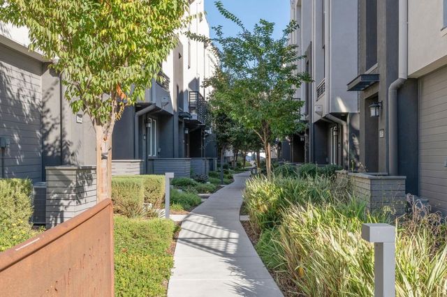 3479 Client Cmn, Fremont, CA 94538