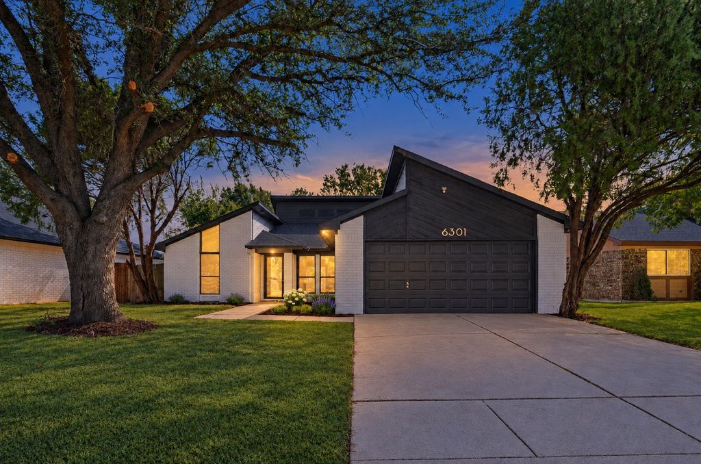 6301 Minuteman Lane, Arlington, TX 76002 — exterior