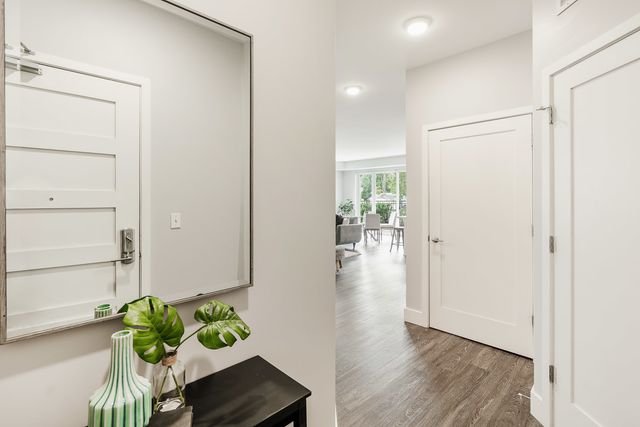 101 W Liberty Street 415, Barrington, IL 60010