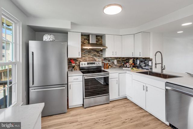 16948 POINT PLEASANT LN, Dumfries, VA 22026