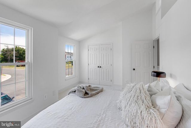16948 POINT PLEASANT LN, Dumfries, VA 22026