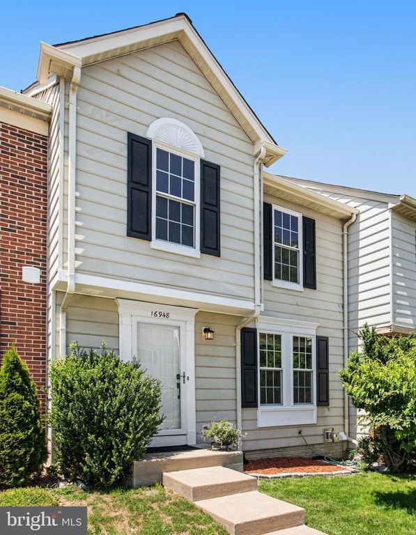 16948 POINT PLEASANT LN, Dumfries, VA 22026